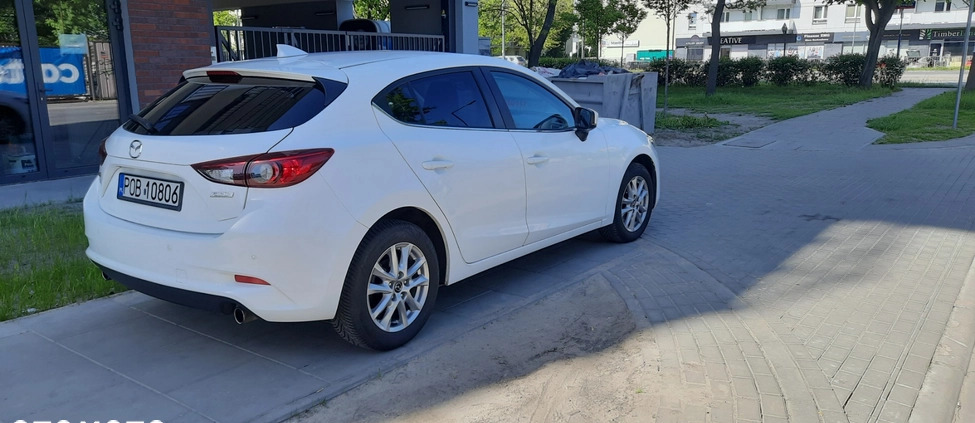 Mazda 3 cena 52700 przebieg: 72800, rok produkcji 2017 z Warszawa małe 781